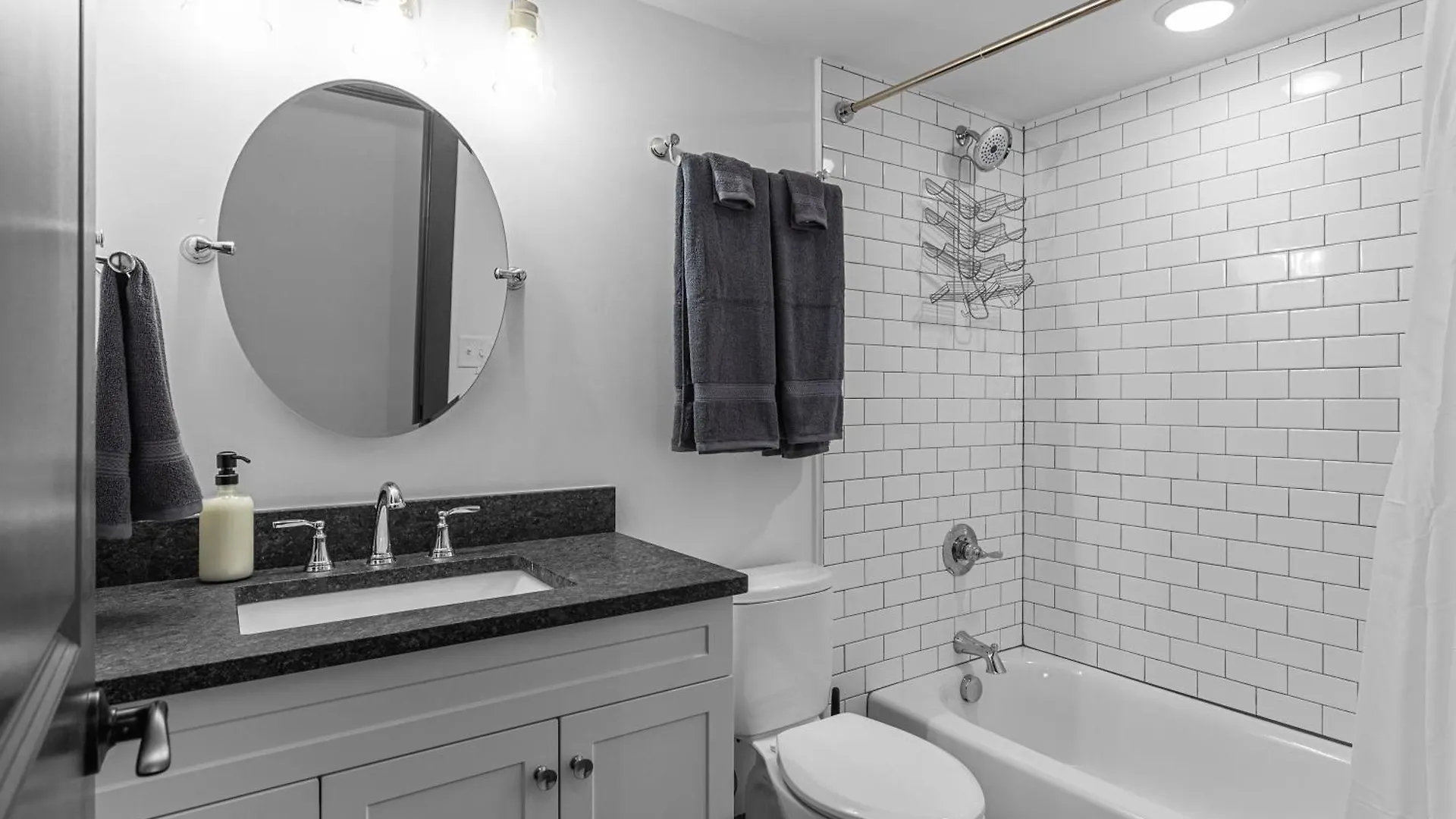 Chic Loft Apt-Parking-Wd-P205 Saint Louis Apartment